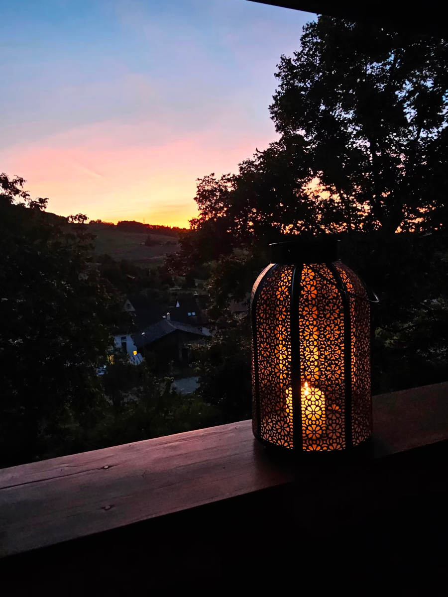 Seminarraum-Kienberg-Breathwork-Ausbildung-Abendstimmung